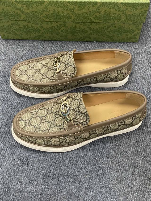 G家 顶级p: Size：39-44 男38.45.46订做 Gucci2024古奇男士最新新款休闲鞋！官网同步上市，绝对的奢华打造，鞋面:牛皮 磨砂牛皮，内里